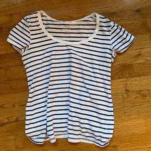 White and blue stripped short sleeve shirt